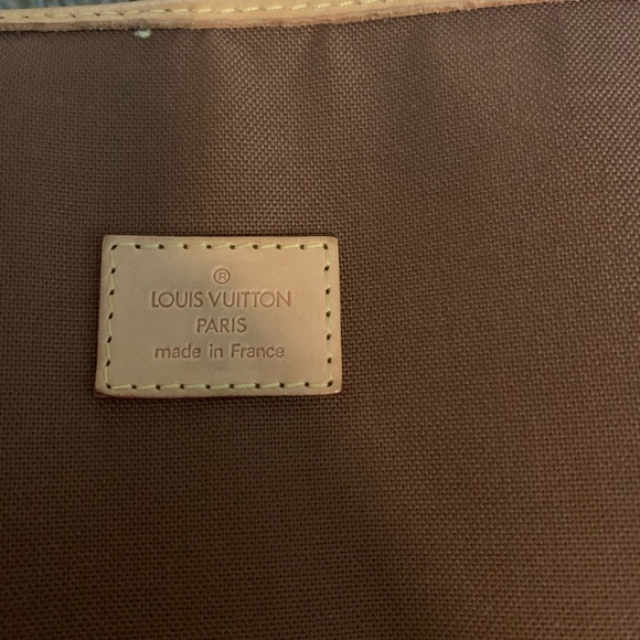 Louis Vuitton Congo PM Messenger - Picture 5 of 14